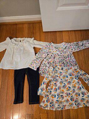 Girls 18 months First Impressions bundle of 3 tops and 1 pair of jeans leggings